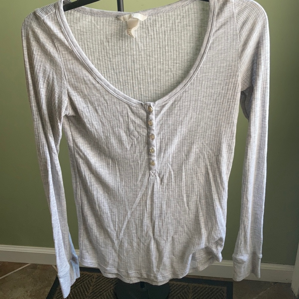 Long sleeve tee